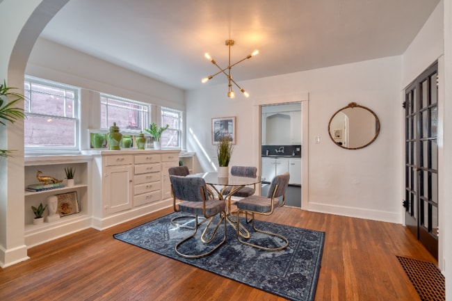 Photo - 2215 SE Powell Blvd Unit Apt 1