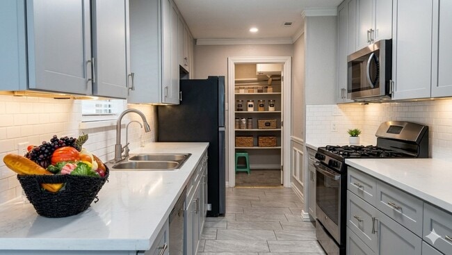 Photo - 8206 Windell Ln