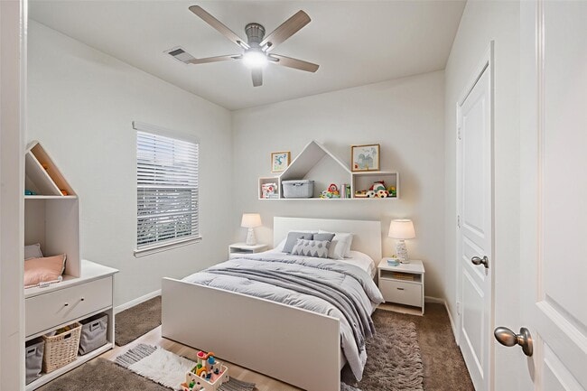 Building Photo - 2516 Pearl Ct