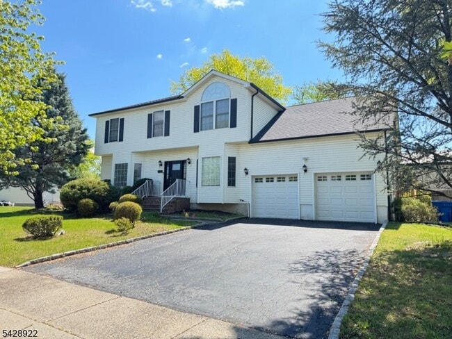 Building Photo - 432 Jarrard St