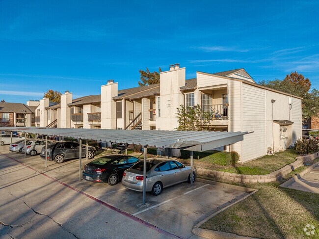 Photo - Creek Bend Condominiums