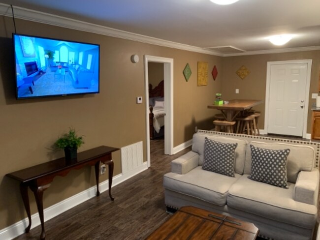 Photo - 1149 W Front St