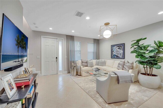 Photo - 2957 St Thomas Dr