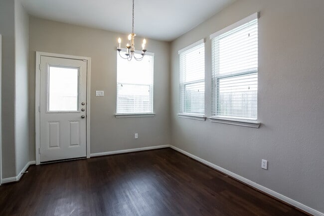 Photo - 21815 Octavia Way