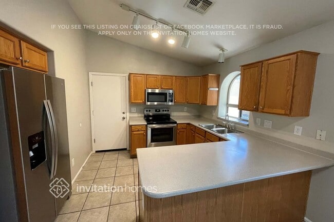 Photo - 16030 W Diamond St