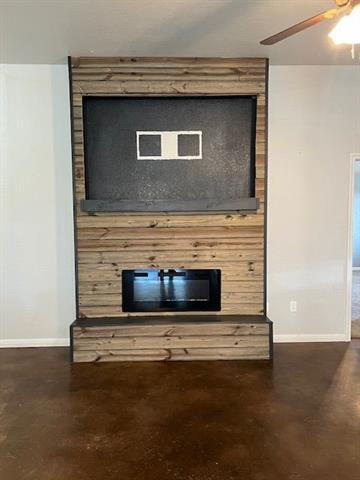 Photo - 319 Foxtrot Ln