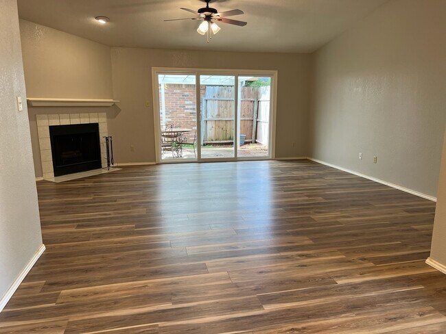 Photo - 759 Meadowcreek Ct