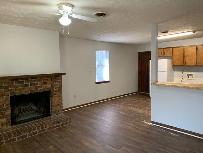 112 Bayberry Ct