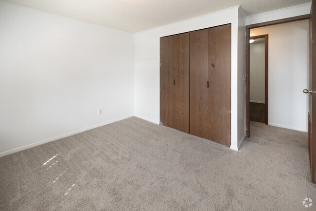 2BR, 1BA - 865SF-Bedroom - Camden Way Apartments