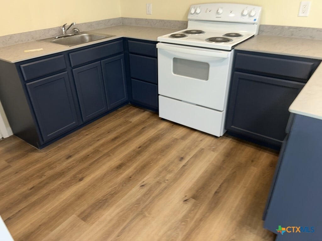 Photo - 1606 Stewart St