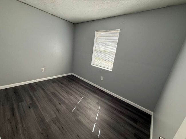 Photo - Mulberry Terrace Apartments Unit 104