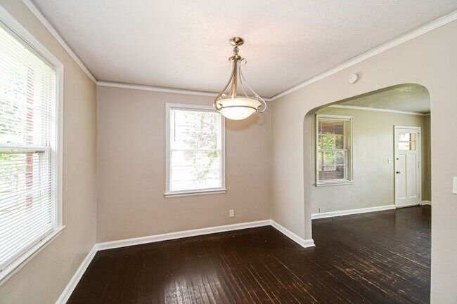 Photo - 5709 Milmar Dr S