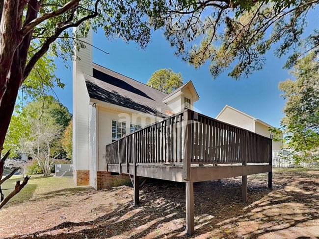 Photo - 204 Machost Dr