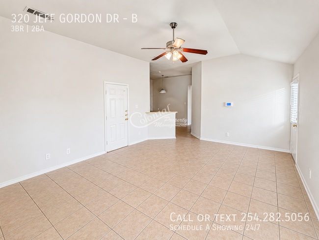 Photo - 320 Jeff Gordon Dr Unit B
