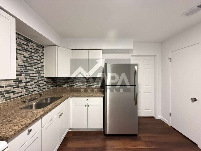 Photo - 407 Creath Pl