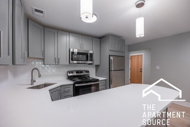 Photo - 1220 N La Salle Dr Unit K2