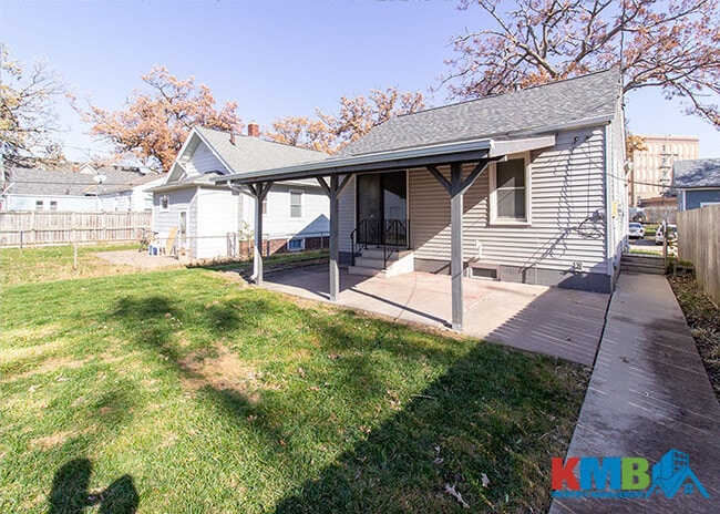 Photo - 839 14th St NE