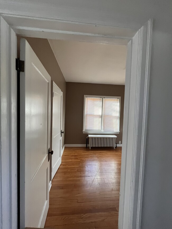 Photo - 5247 Geneva Ave N