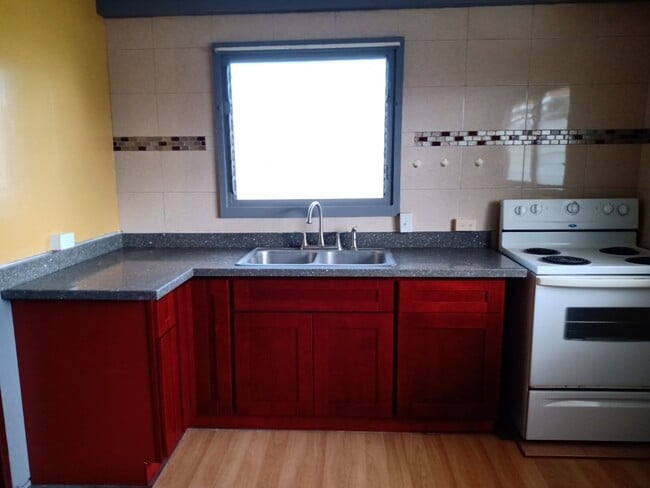 Photo - PRICE REDUCTION - Upstairs duplex unit in ...