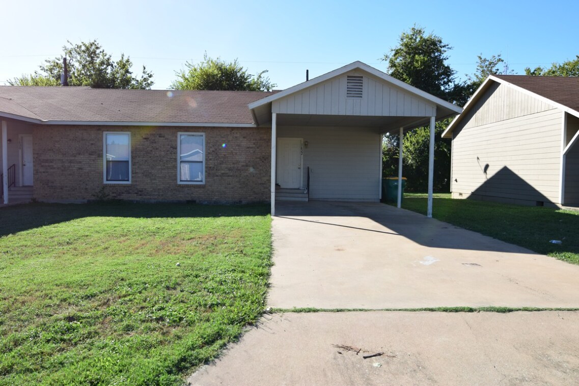 Photo - 1622 Kelly Dr