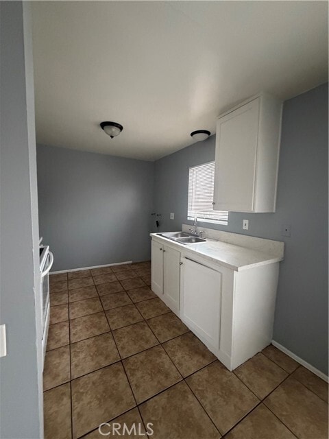 Photo - 2559 Yorkshire Way