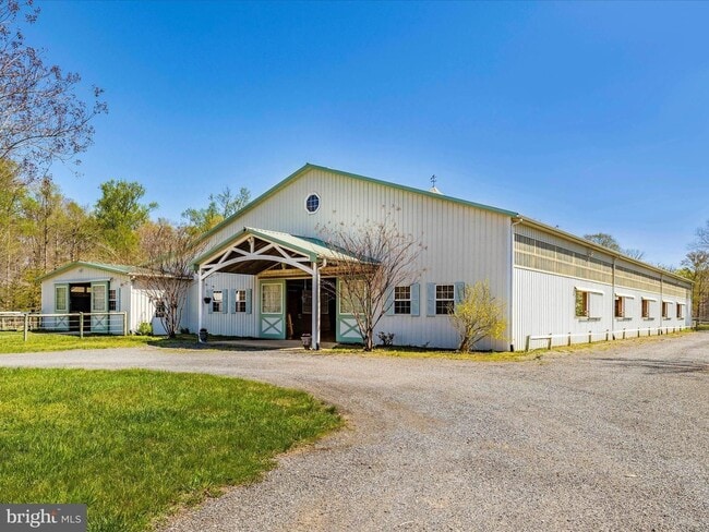Building Photo - 21-acre equestrian facility - Just 20 miles from DC!