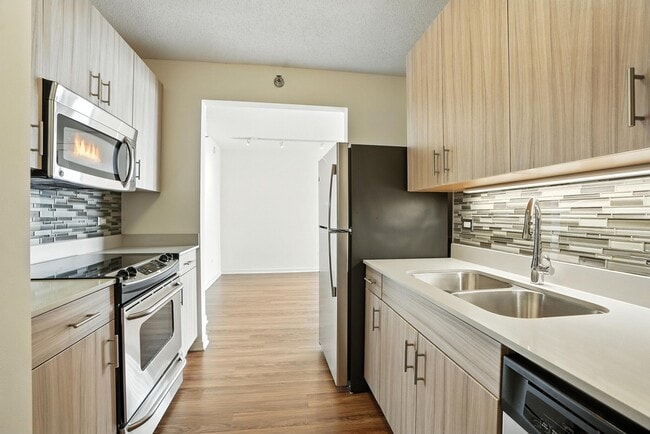 Photo - 530 N Kingsbury St