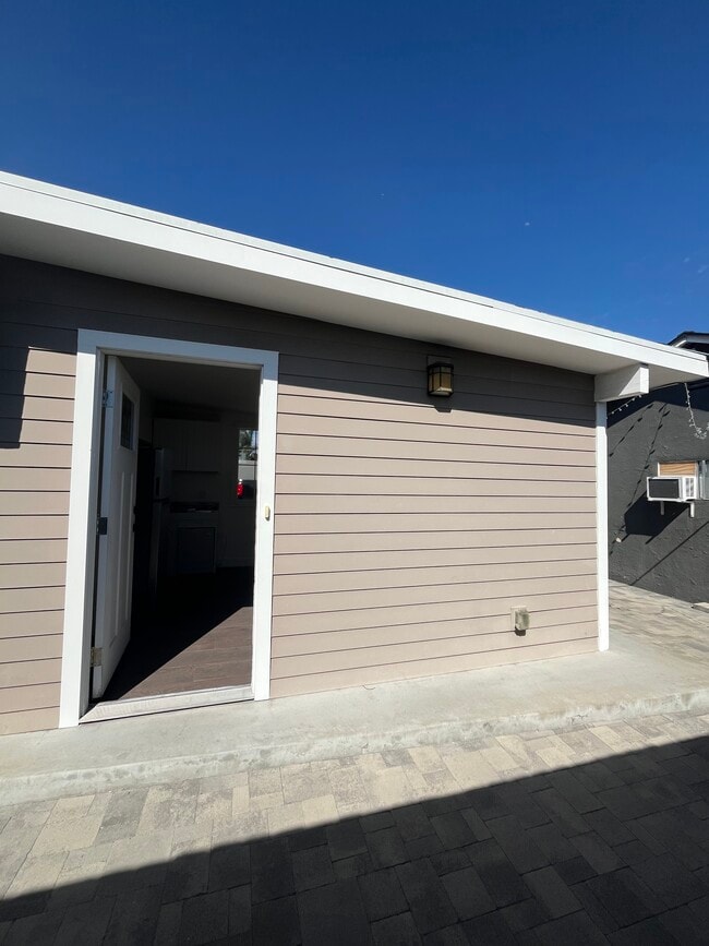 Building Photo - 13644 Terra Bella St