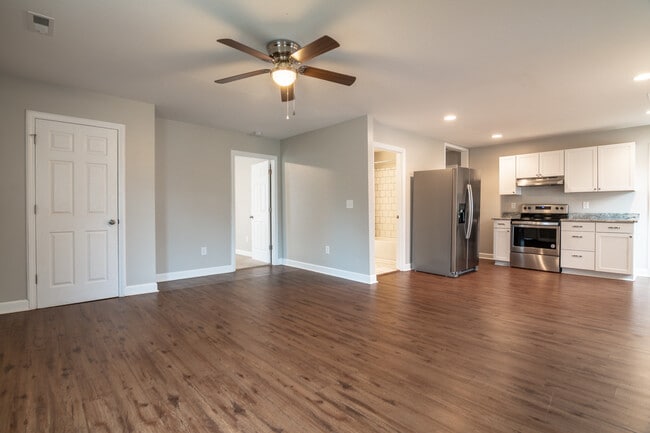 Photo - 517 Walnut St