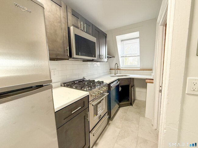 Building Photo - 40 Franklin St