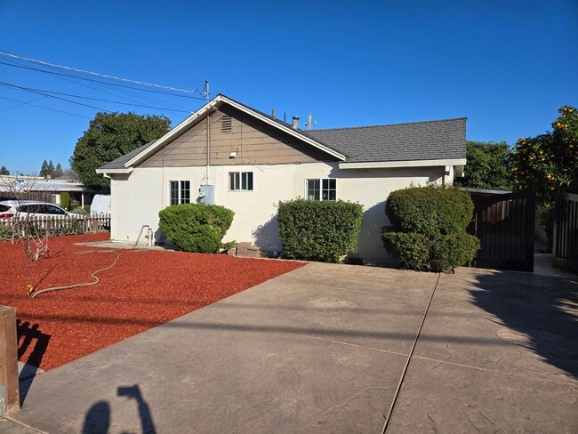 Photo - Beautifully Renovated 3-Bedroom / 2-Bathroom Duplex-Style Home in Prime Sunnyvale