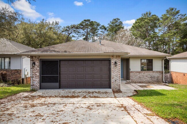 Photo - 429 Springwood Way