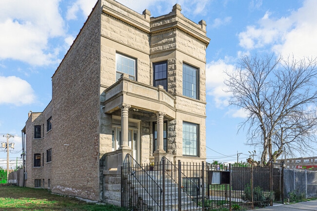 Photo - 1145 S Independence Blvd House