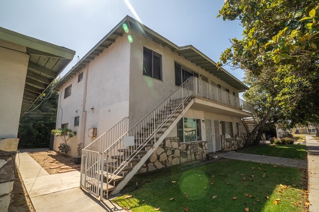 Photo - Hayland Apts