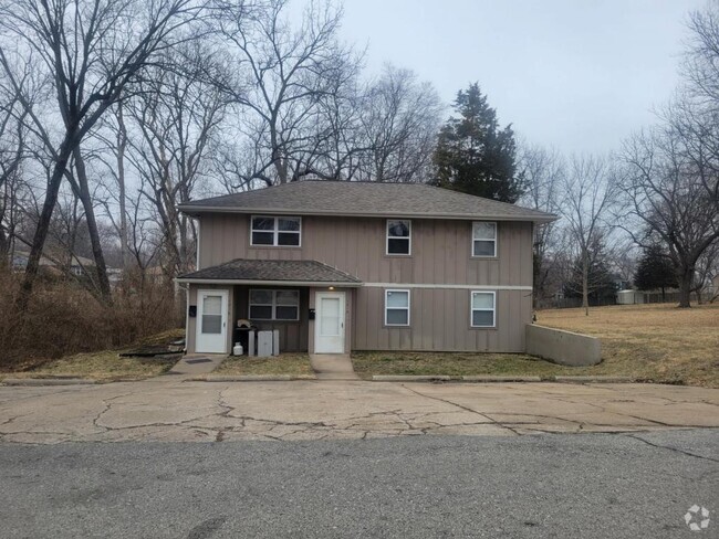 Building Photo - 1016 E Stone St Rental