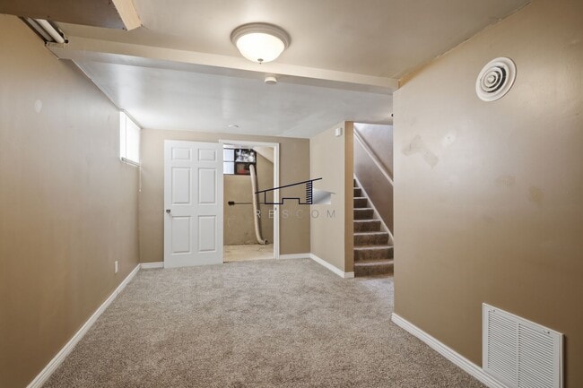 Photo - 3725 Quincy Ave Unit B