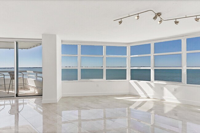 Photo - 888 Blvd of the Arts