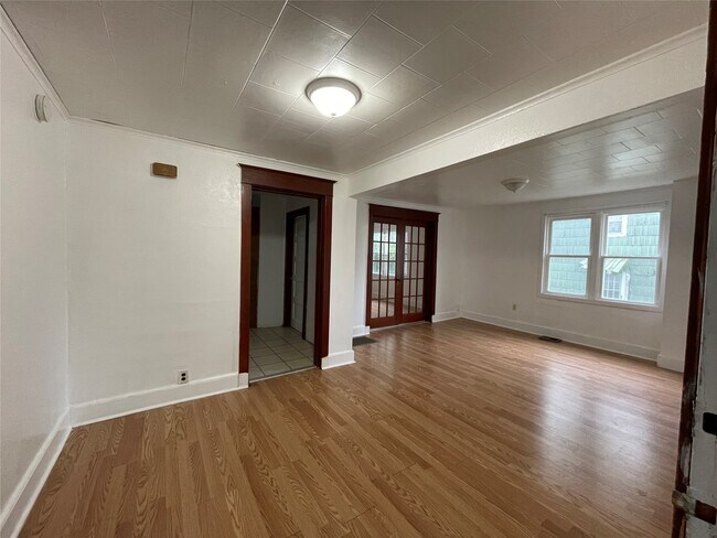 Photo - 31 Brown St