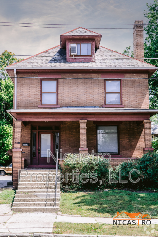 Building Photo - 2064 Indianola Ave Rental