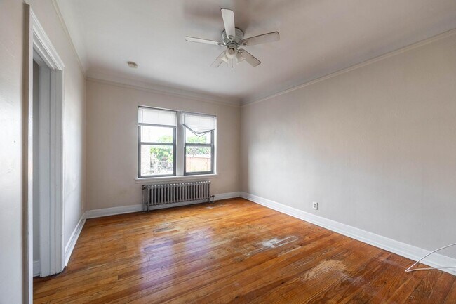 Photo - 948 W Cuyler Ave Unit 215