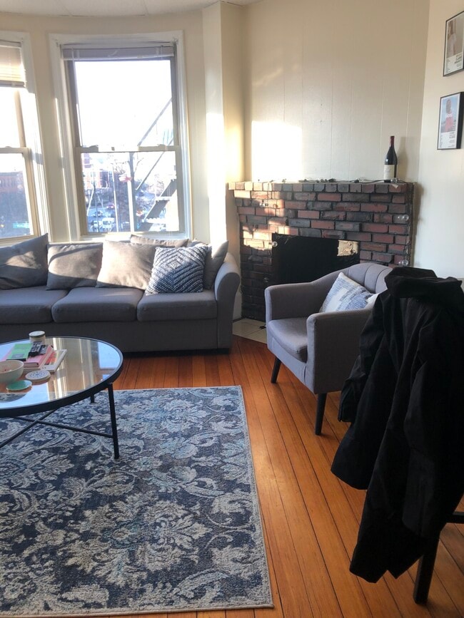 Photo - 651 Beacon St Unidad 42B