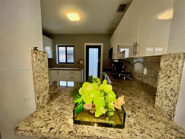 Photo - 3297 SW 26th St Unit 3299