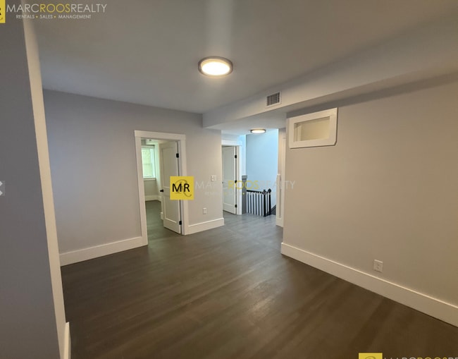 Photo - 110 Marginal St Unidad 3