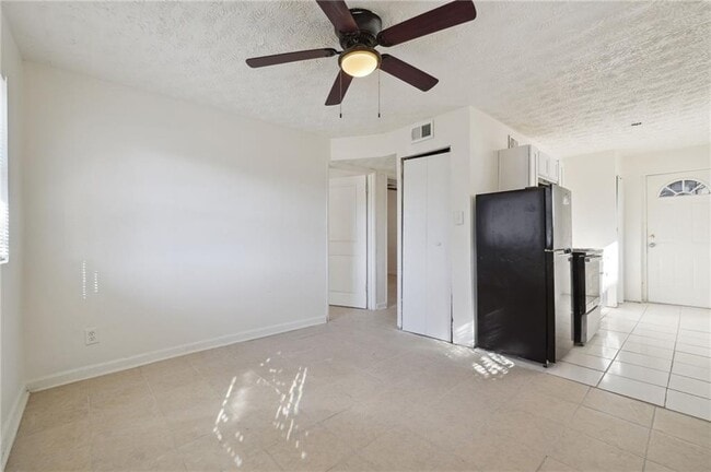 Photo - 324 Brooks Ave SW