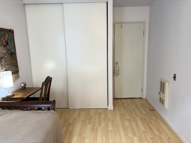 Photo - 555 Pierce St