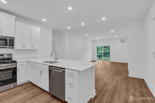 Photo - 28204 Radford Ct