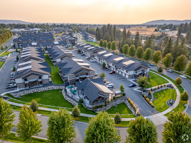 Building Photo - Riverside at Coyote Rock Rental