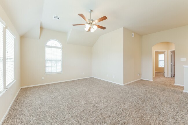 Photo - 143 N Greatwood Glen Pl