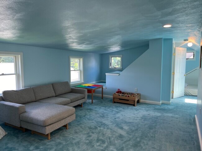 Photo - 11 Garrison Rd