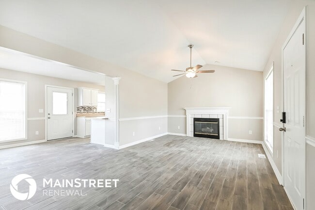 Photo - 60 Knottingham Ct